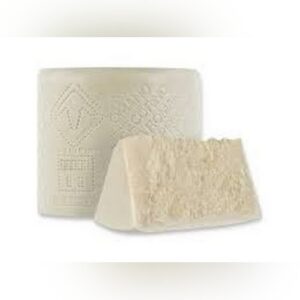 CARe -Formaggio PeCORINO Romano